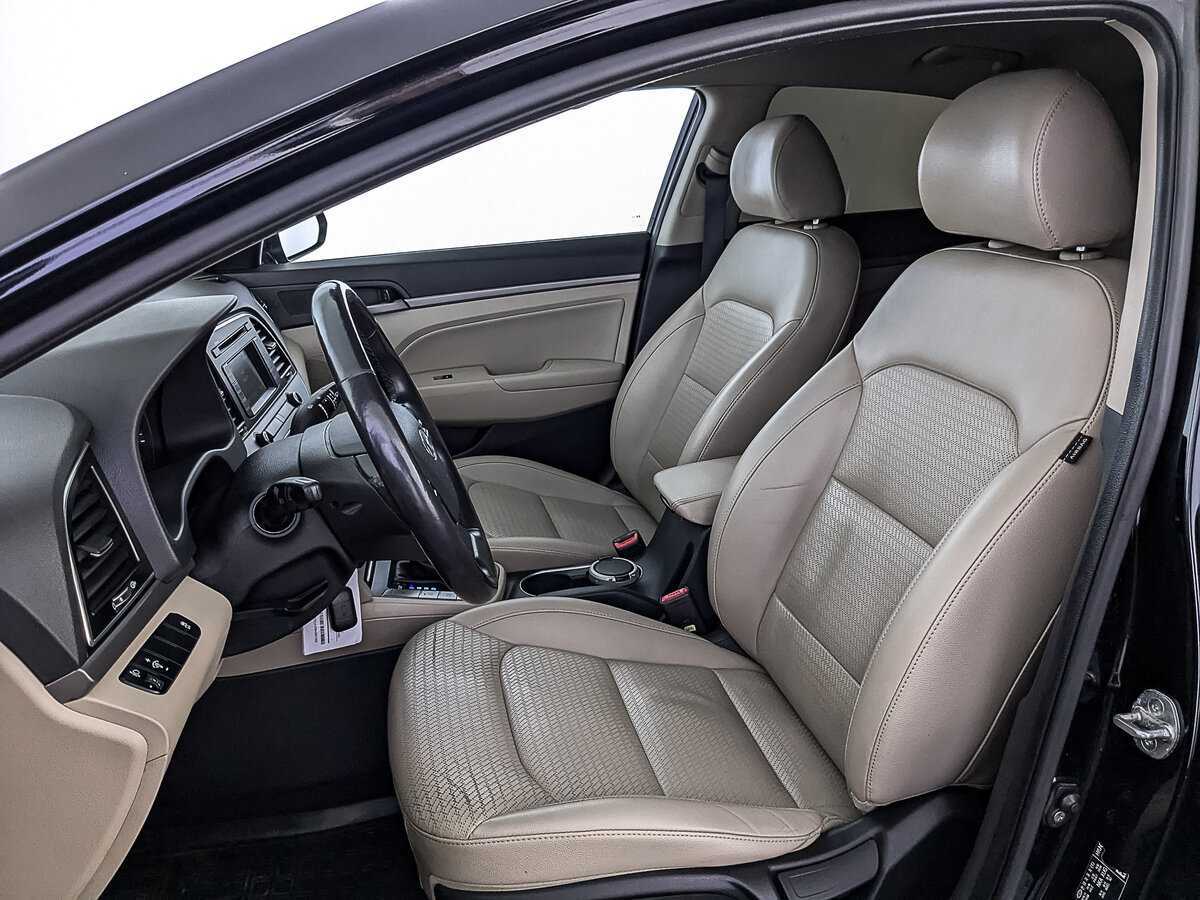 Hyundai Elantra 2017 года с пробегом. Фото: #19