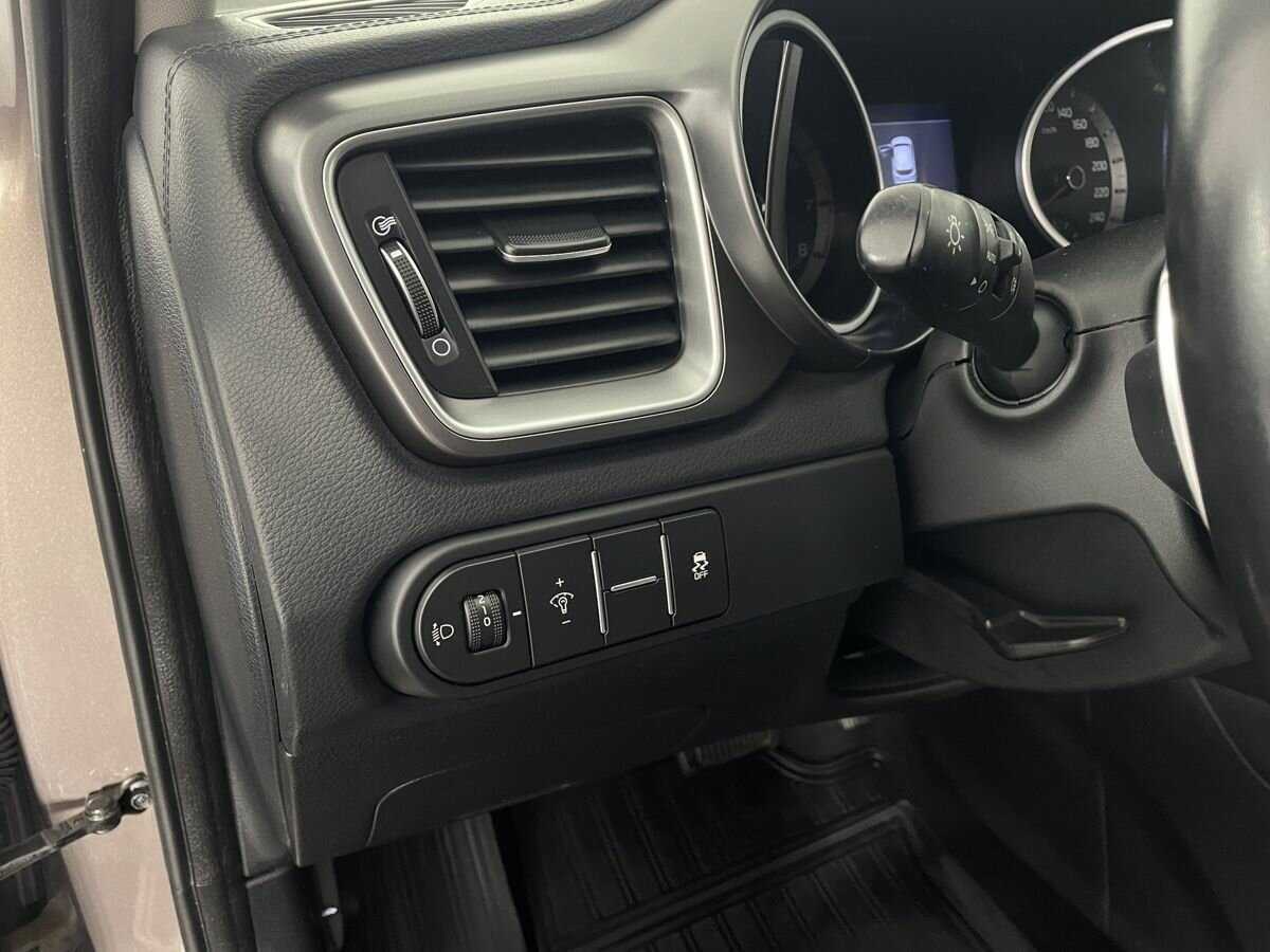 Kia Ceed 2018 года с пробегом. Фото: #8