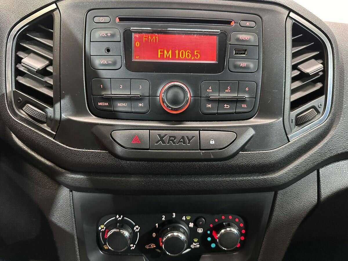 Lada (ВАЗ) XRAY 2016 года с пробегом. Фото: #11