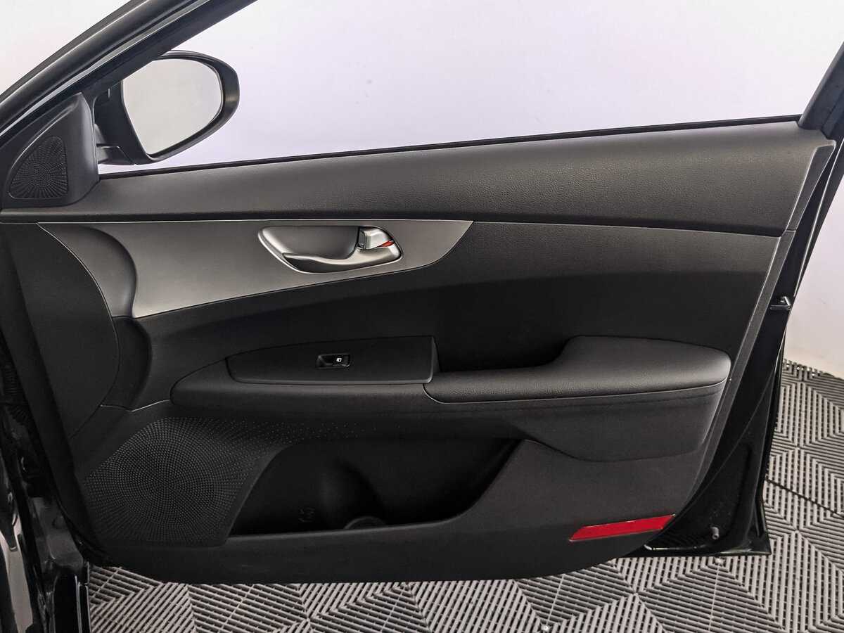 Kia Cerato 2022 года с пробегом. Фото: #22