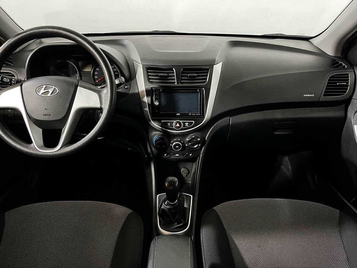 Hyundai Solaris 2012 года с пробегом. Фото: #11