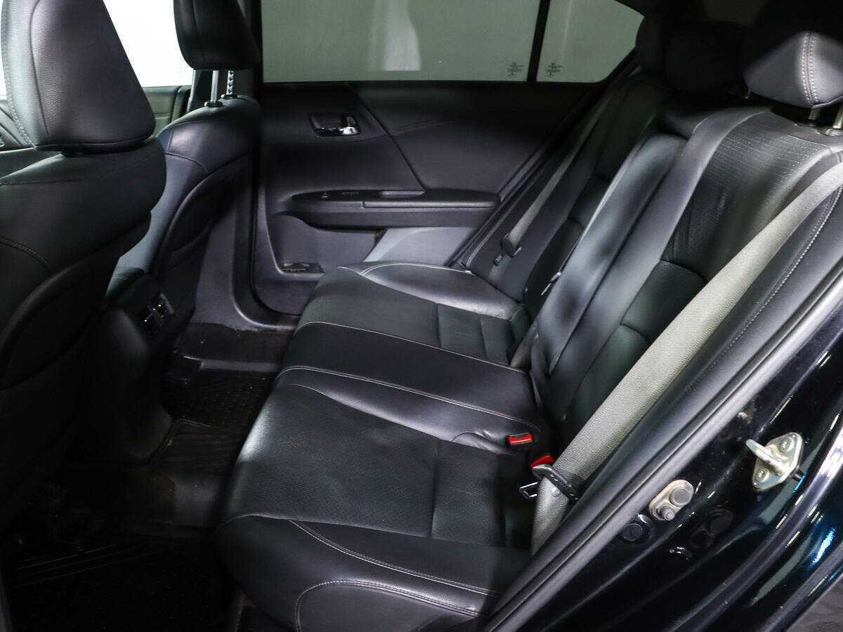 Honda Accord 2013 года с пробегом. Фото: #7