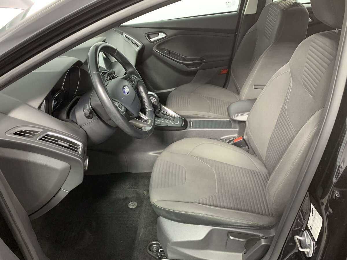 Ford Focus 2018 года с пробегом. Фото: #13