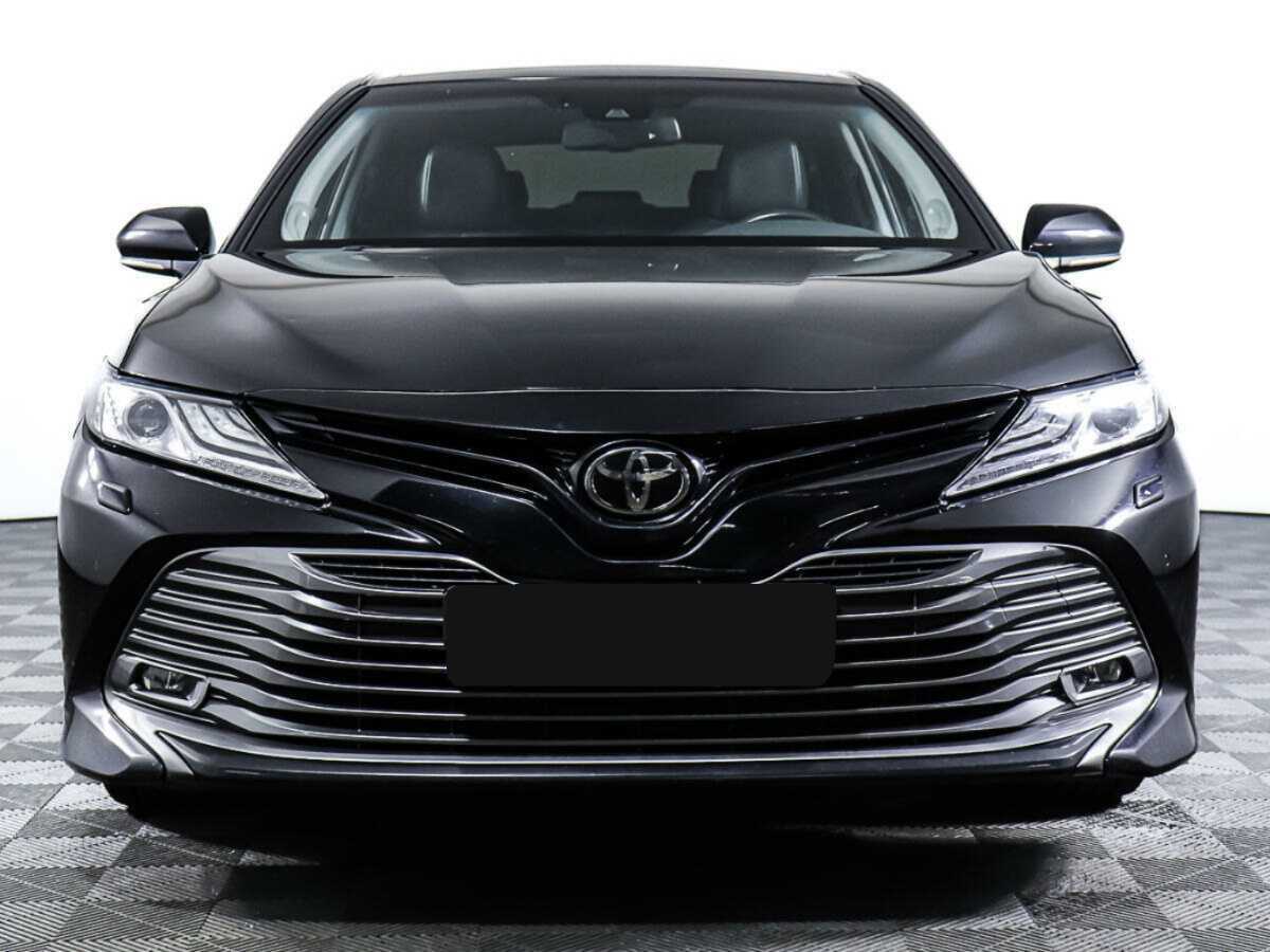 Toyota Camry 2021 года с пробегом. Фото: #1