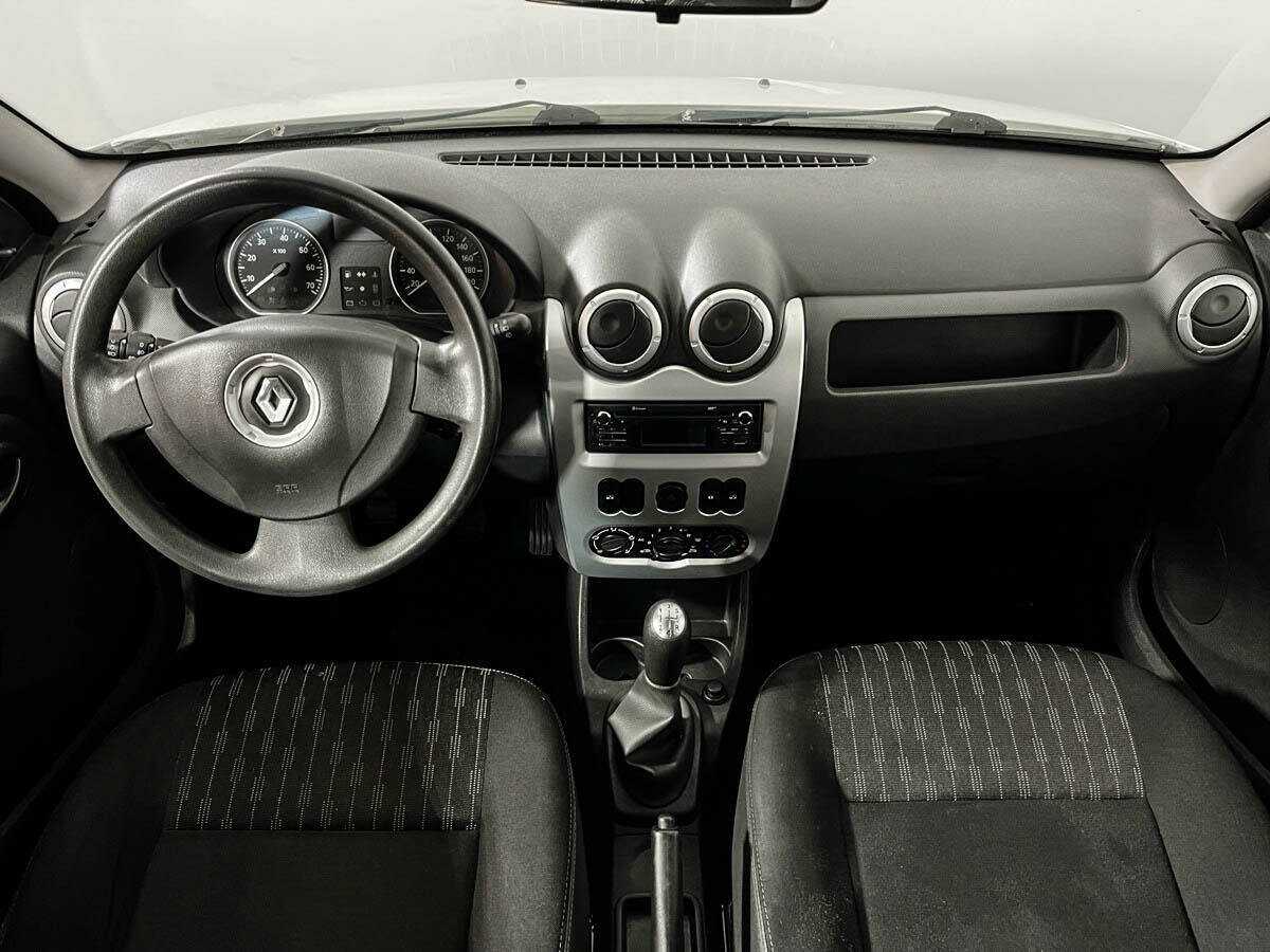 Renault Sandero 2013 года с пробегом. Фото: #7