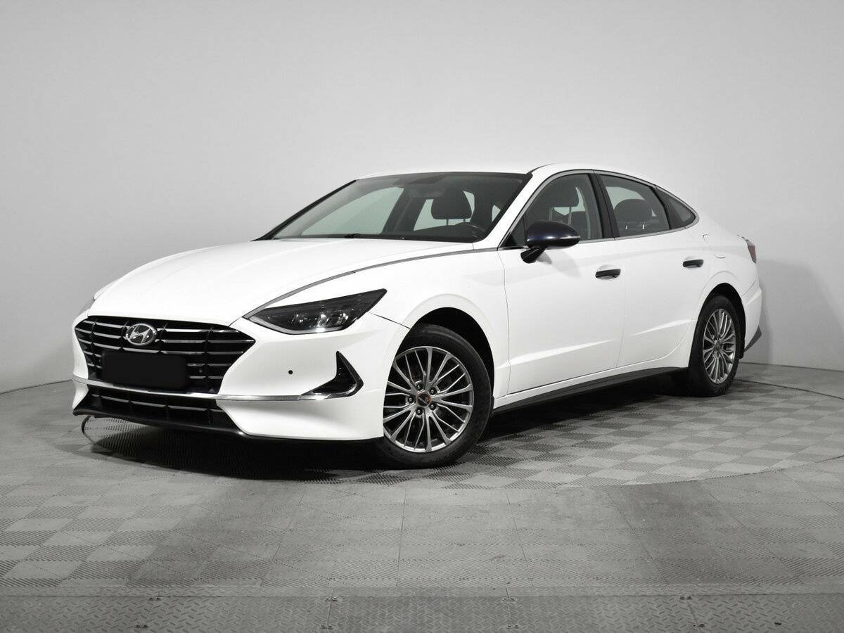Hyundai Sonata 2020 года с пробегом. Посмотреть фото