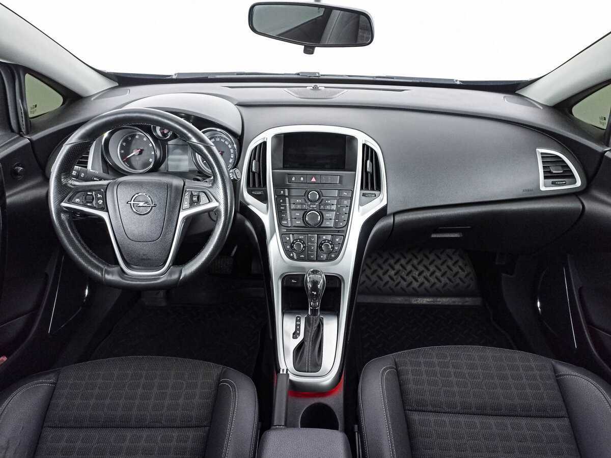 Opel Astra 2014 года с пробегом. Фото: #11