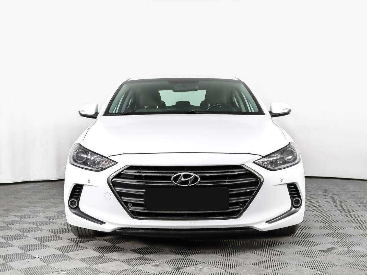Hyundai Elantra 2017 года с пробегом. Фото: #1