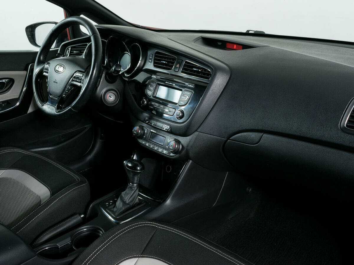 Kia Ceed 2013 года с пробегом. Фото: #9