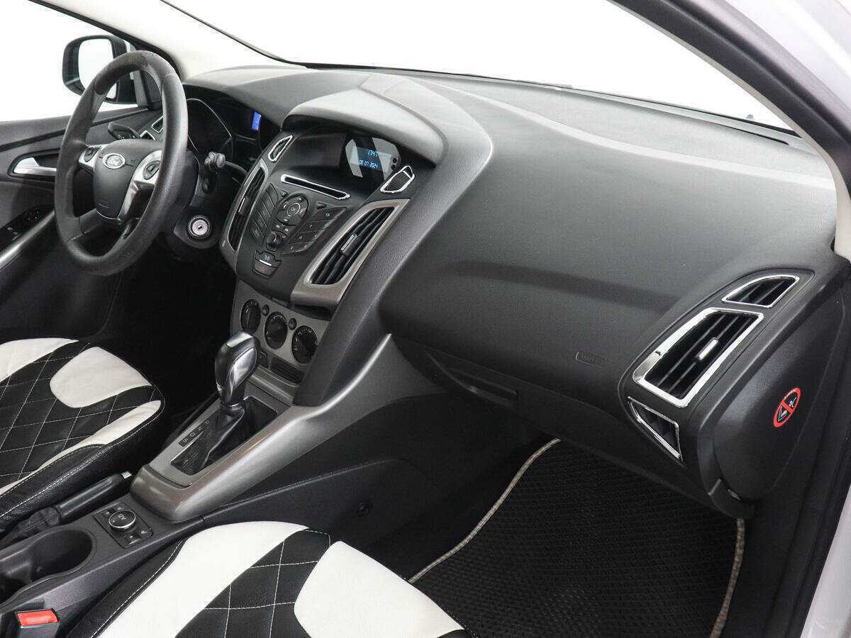 Ford Focus 2013 года с пробегом. Фото: #9
