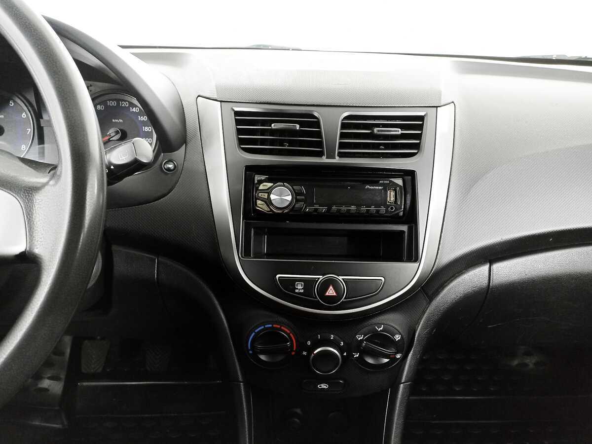 Hyundai Solaris 2014 года с пробегом. Фото: #12