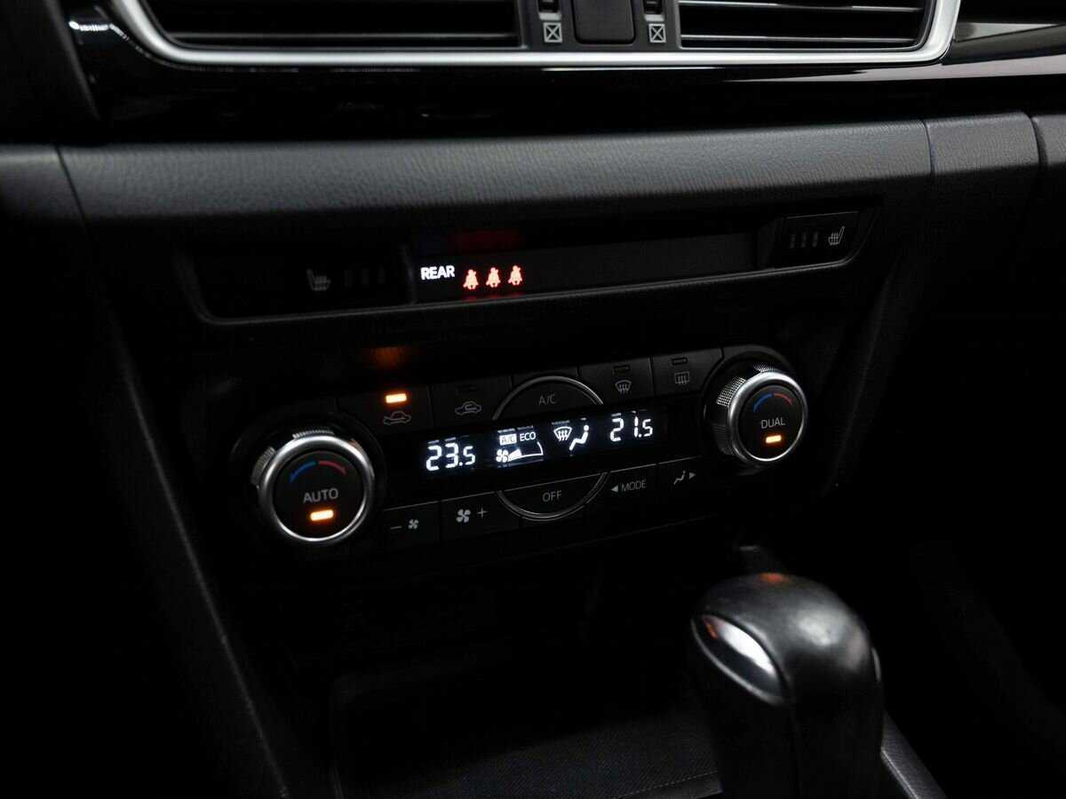 Mazda 3 2014 года с пробегом. Фото: #18