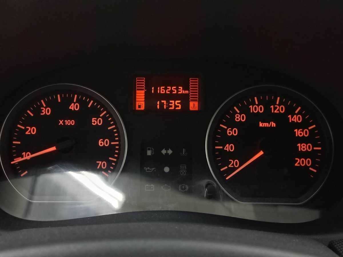 Renault Sandero 2012 года с пробегом. Фото: #11