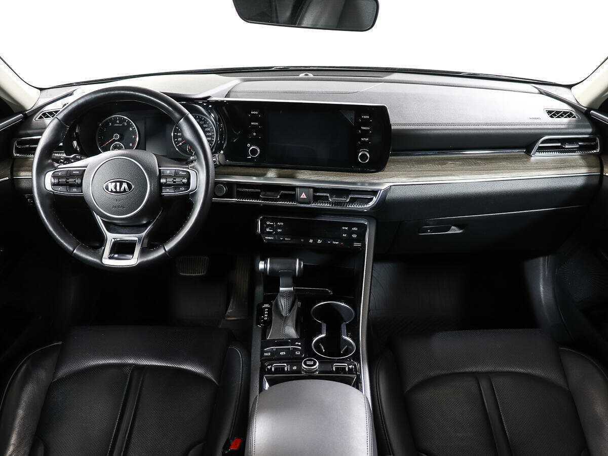 Kia K5 2021 года с пробегом. Фото: #8