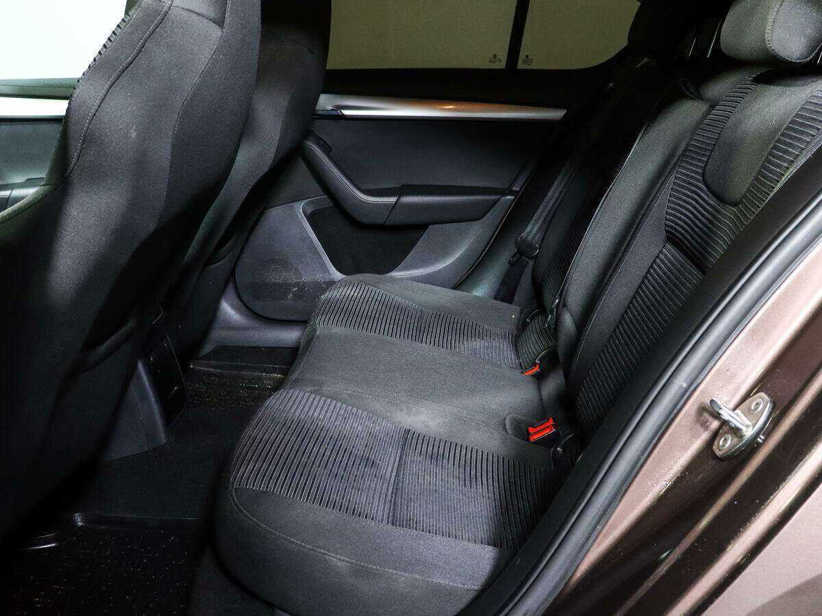 Skoda Octavia 2013 года с пробегом. Фото: #7