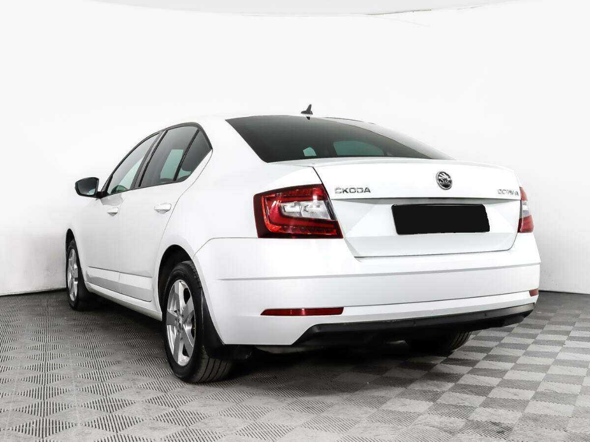 Skoda Octavia 2018 года с пробегом. Фото: #6
