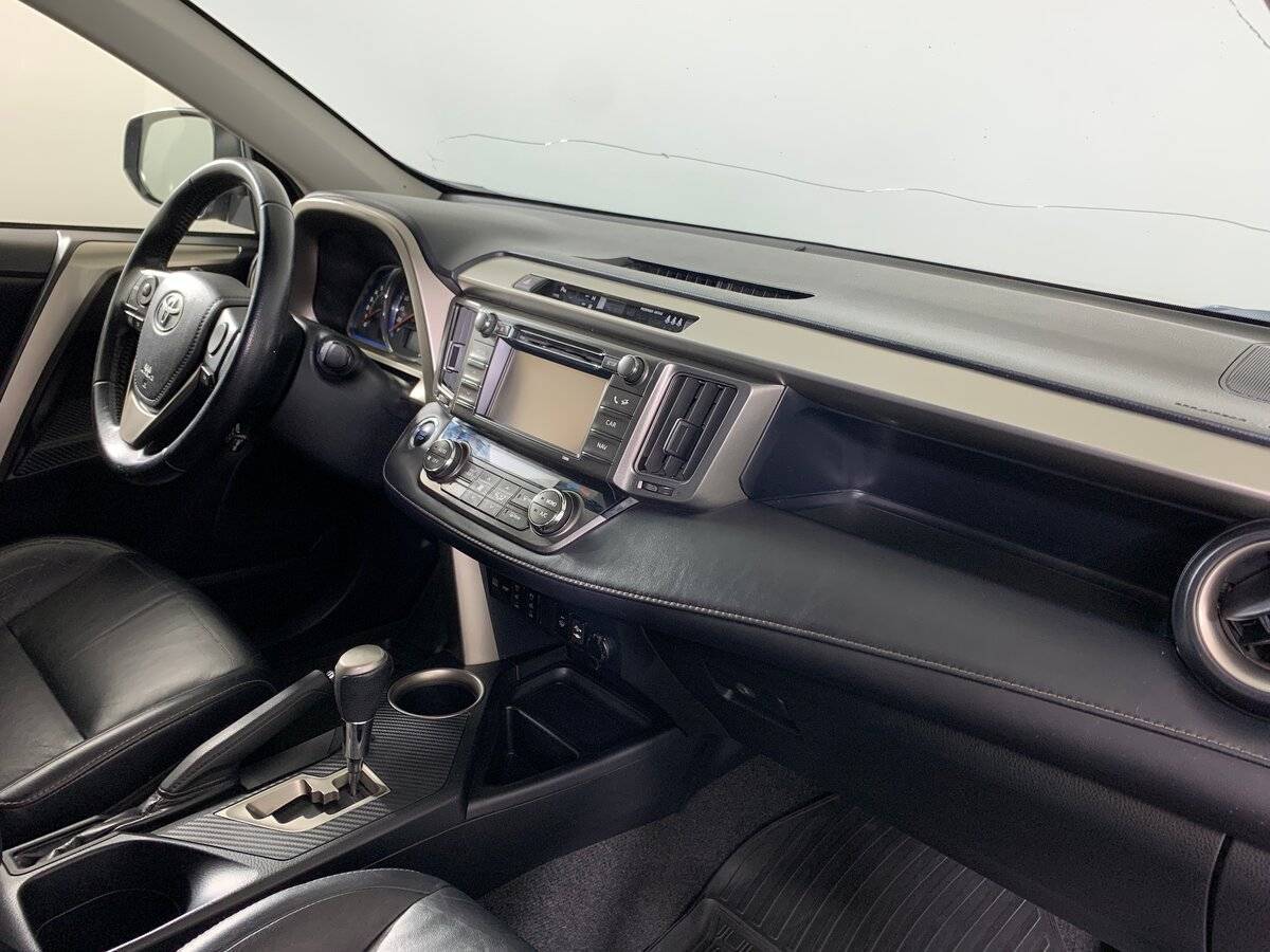 Toyota RAV4 2013 года с пробегом. Фото: #12