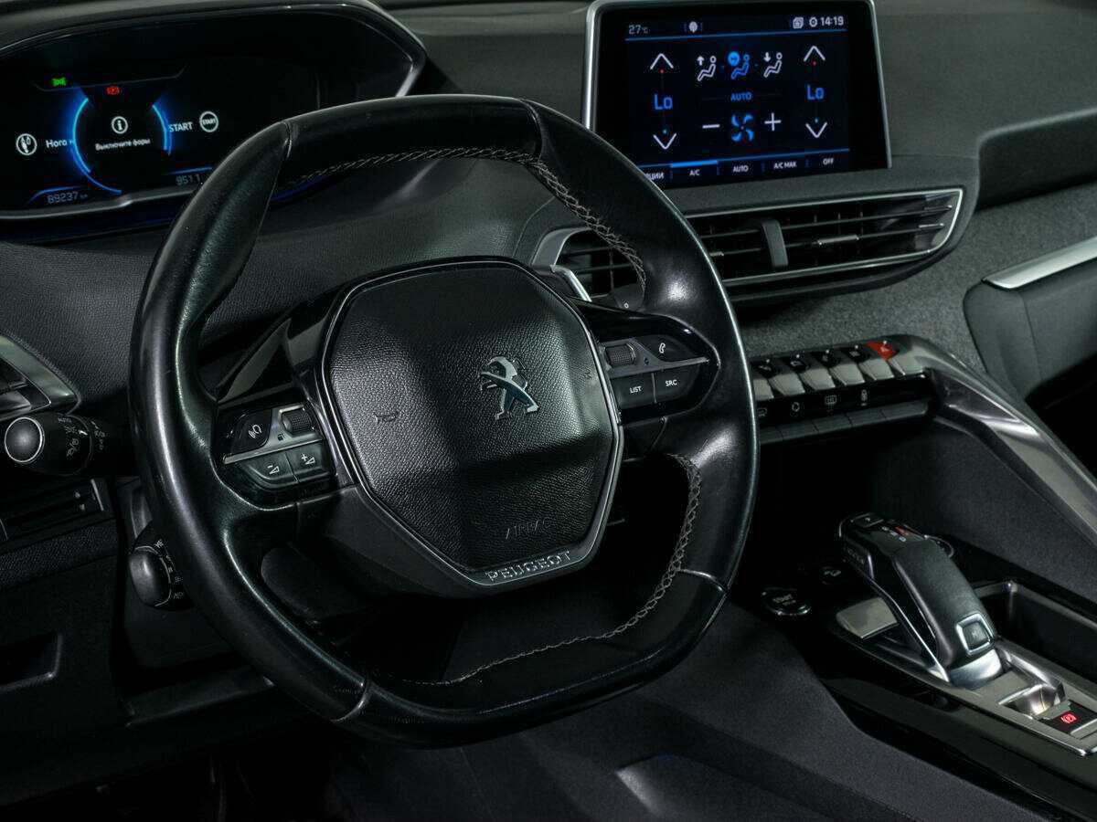 Peugeot 3008 2018 года с пробегом. Фото: #11