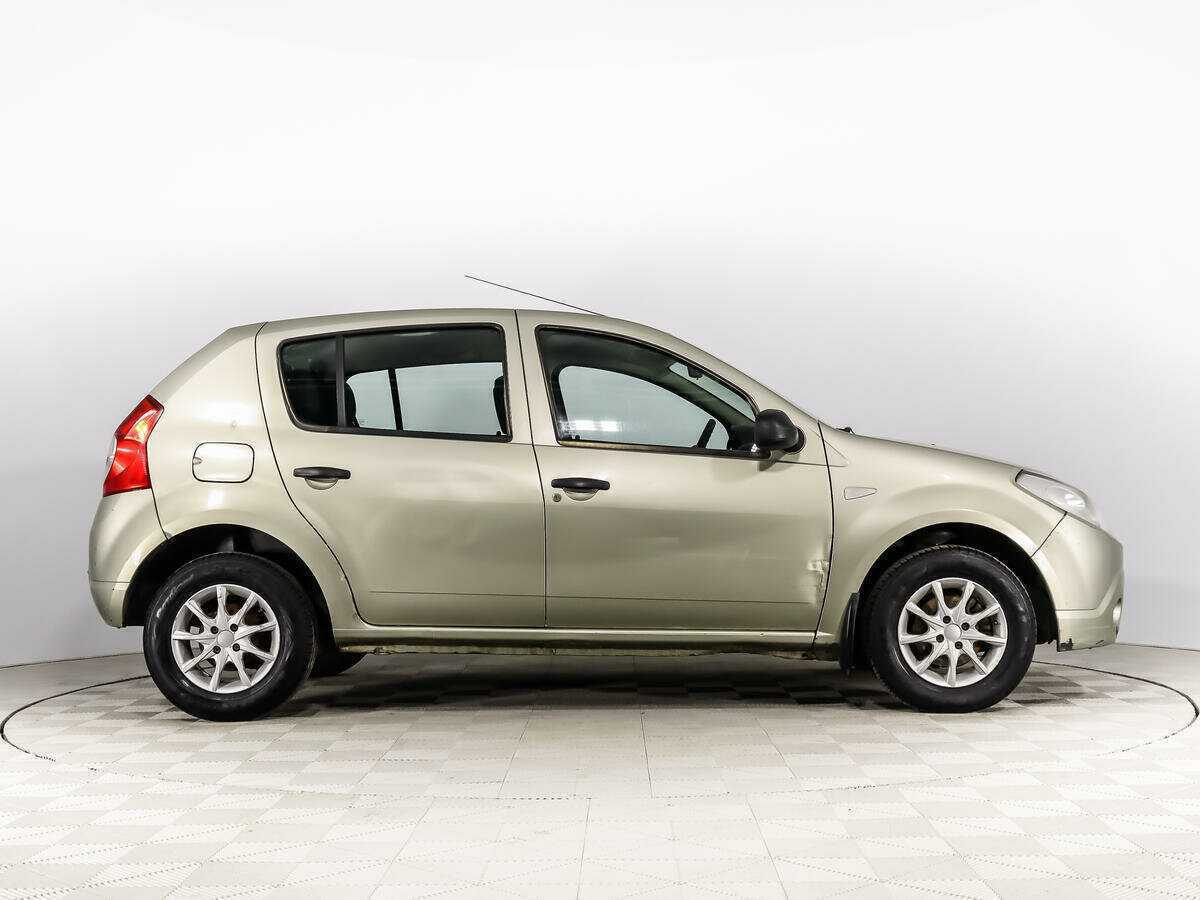 Renault Sandero 2013 года с пробегом. Фото: #3