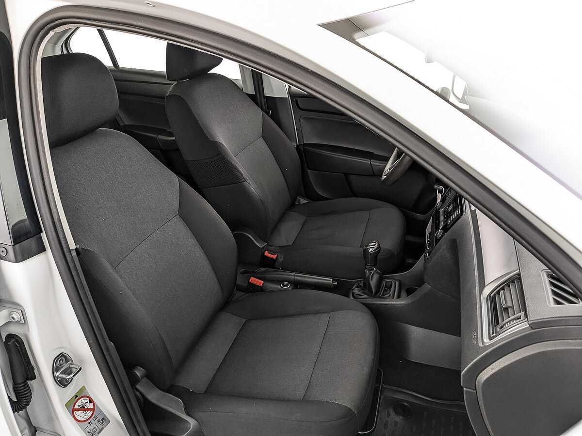 Skoda Rapid 2017 года с пробегом. Фото: #22