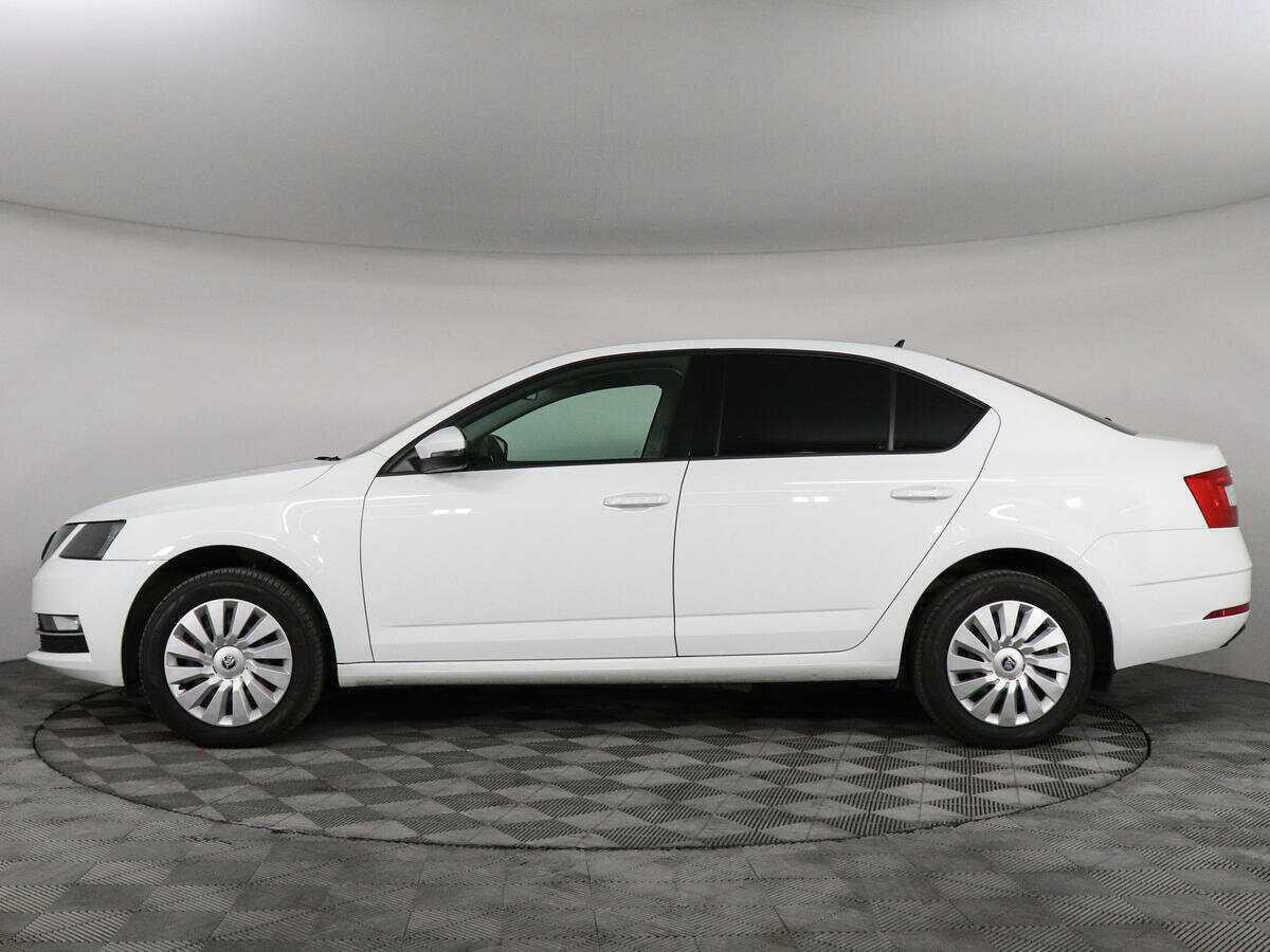 Skoda Octavia 2019 года с пробегом. Фото: #7