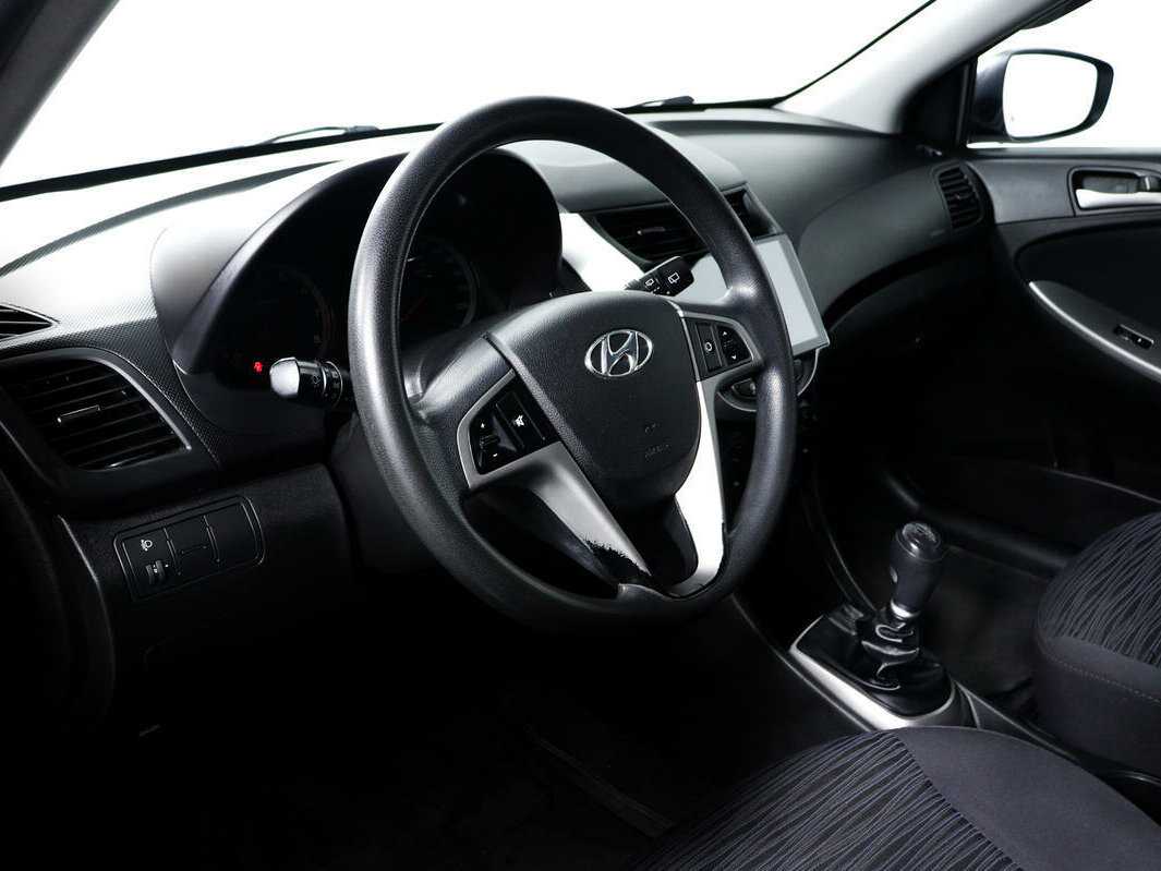 Hyundai Solaris 2015 года с пробегом. Фото: #12