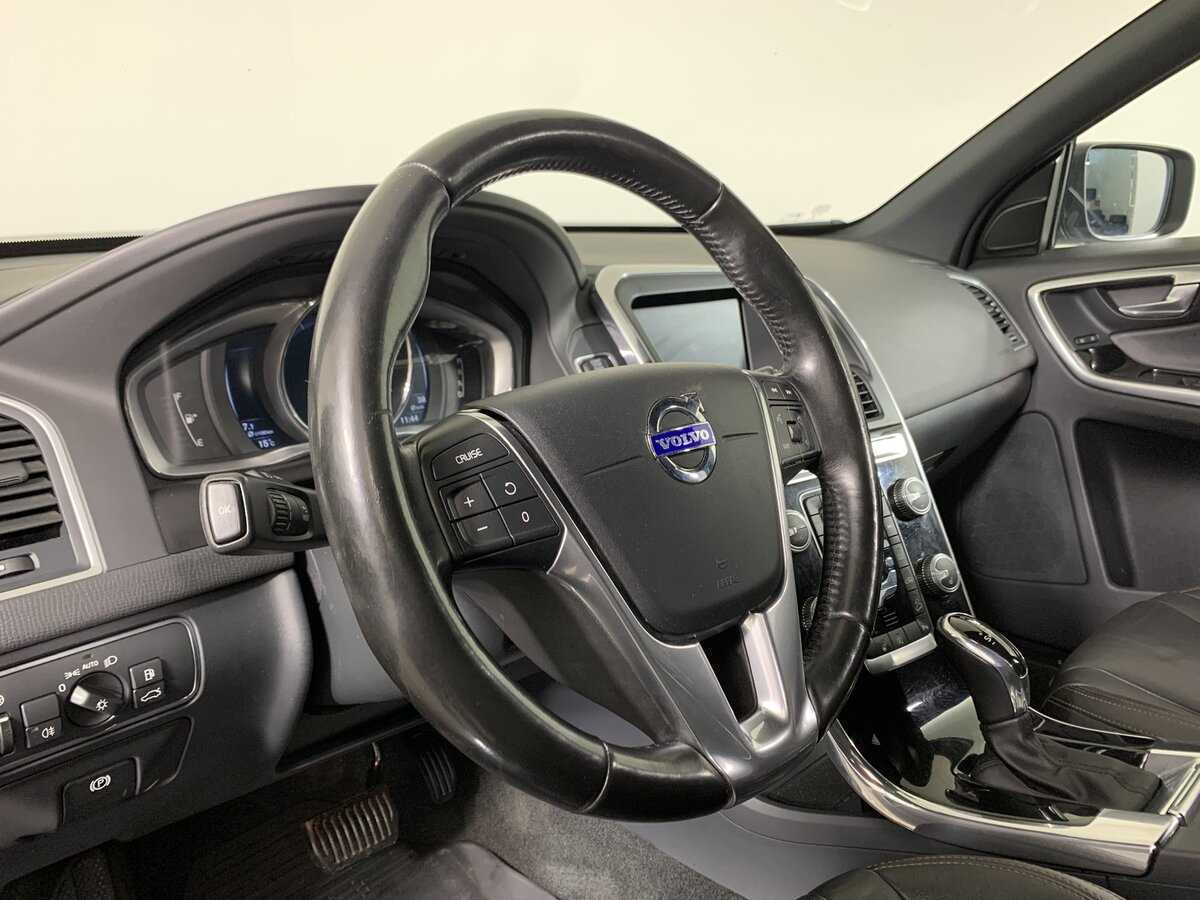 Volvo XC60 2016 года с пробегом. Фото: #11