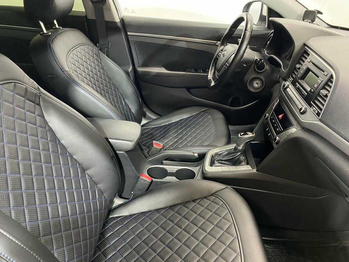 Hyundai Elantra 2017 года с пробегом. Фото: #9