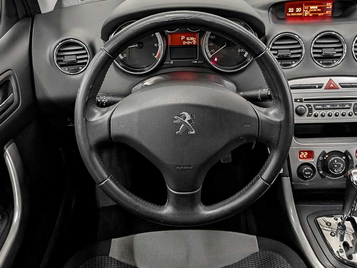 Peugeot 308 2012 года с пробегом. Фото: #18
