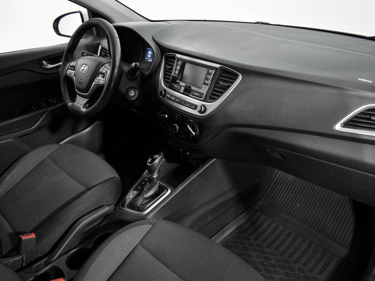 Hyundai Solaris 2017 года с пробегом. Фото: #9