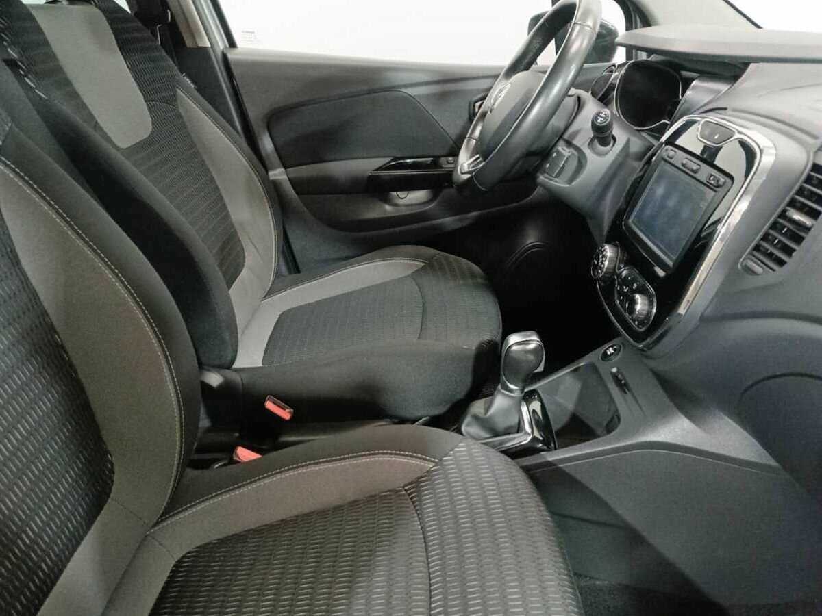 Renault Kaptur 2016 года с пробегом. Фото: #9