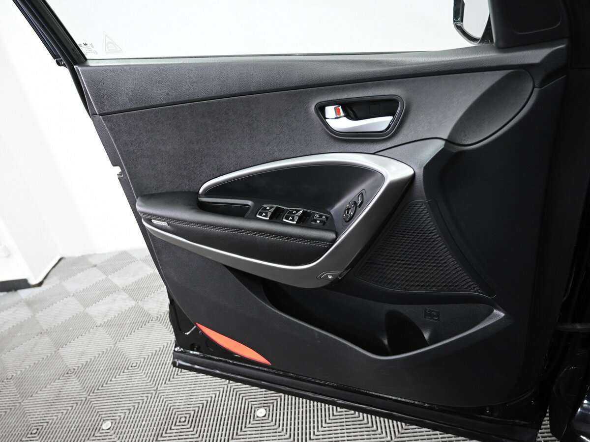 Hyundai Santa Fe 2016 года с пробегом. Фото: #9