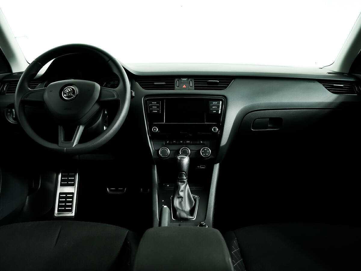 Skoda Octavia 2019 года с пробегом. Фото: #10