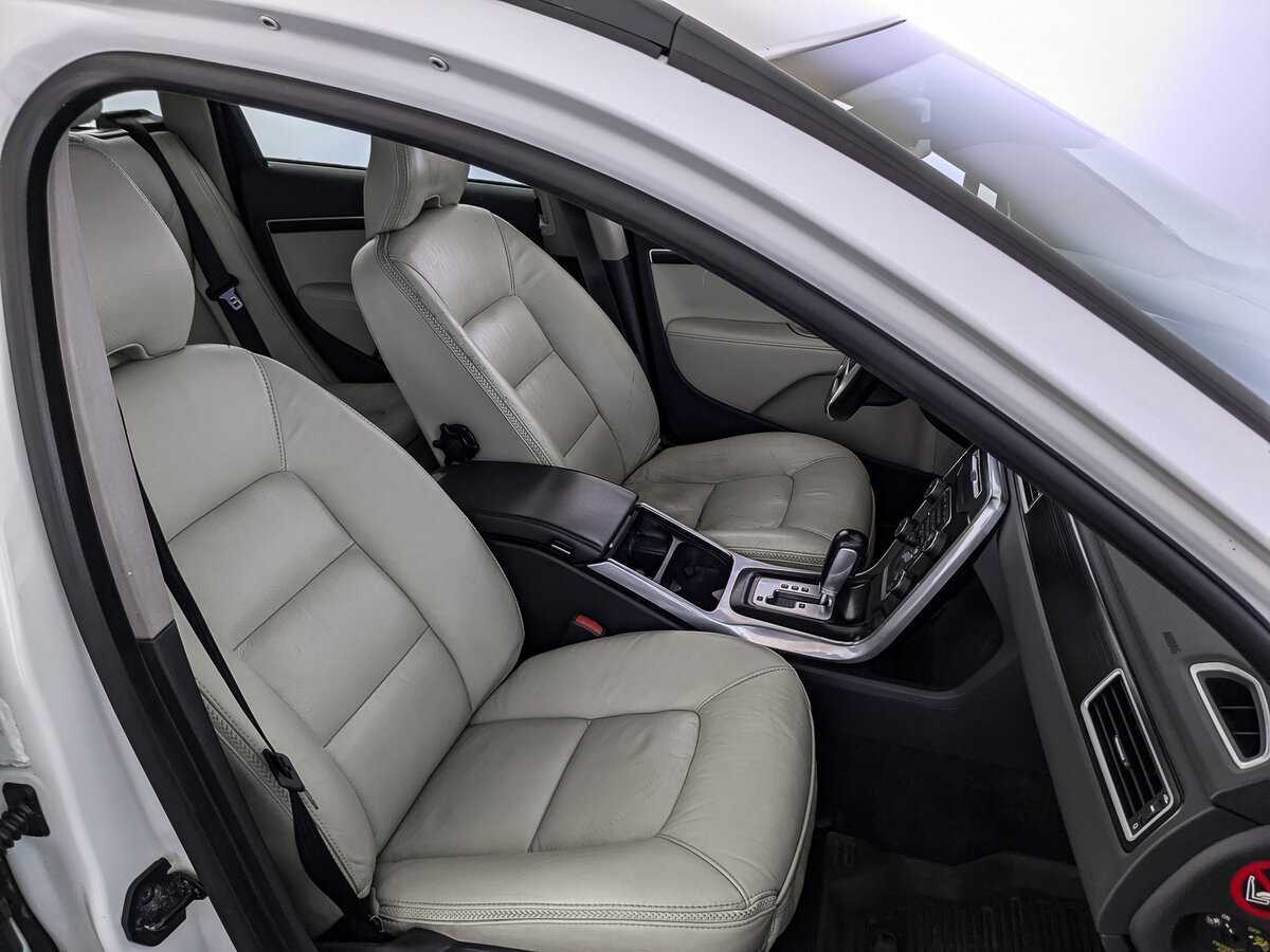 Volvo XC70 2012 года с пробегом. Фото: #19