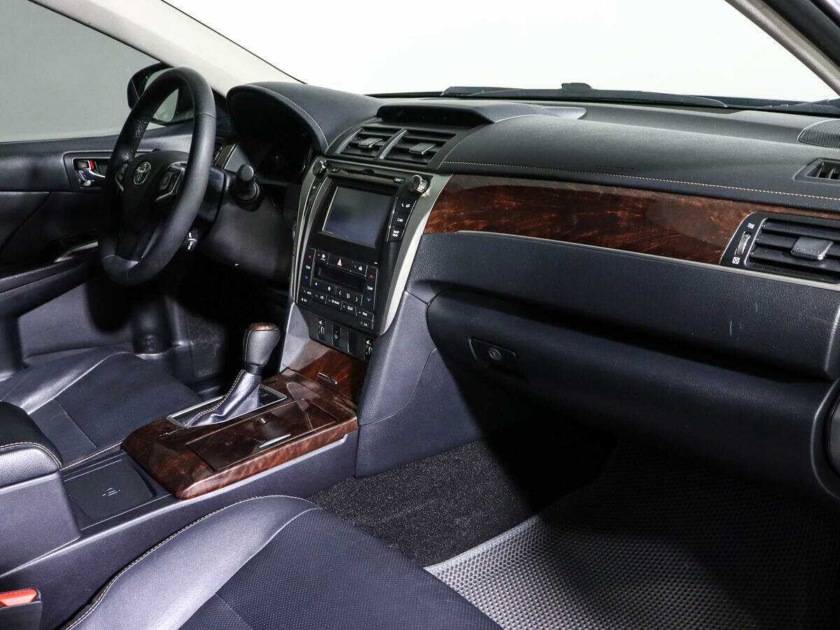 Toyota Camry 2016 года с пробегом. Фото: #8