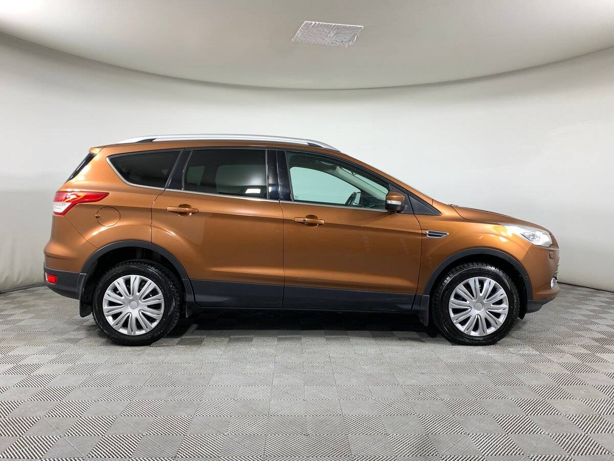 Ford Kuga 2014 года с пробегом. Фото: #3