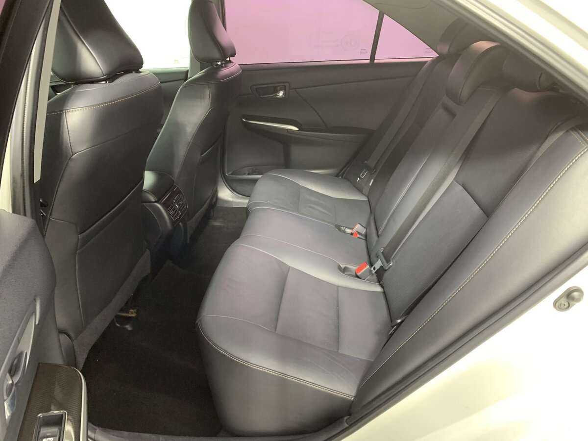 Toyota Camry 2016 года с пробегом. Фото: #11