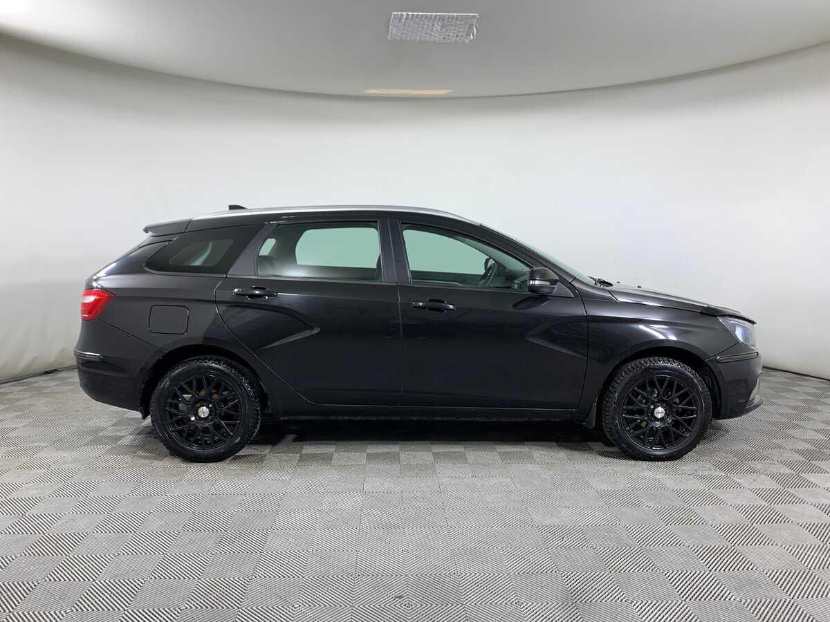 Lada (ВАЗ) Vesta 2018 года с пробегом. Фото: #3