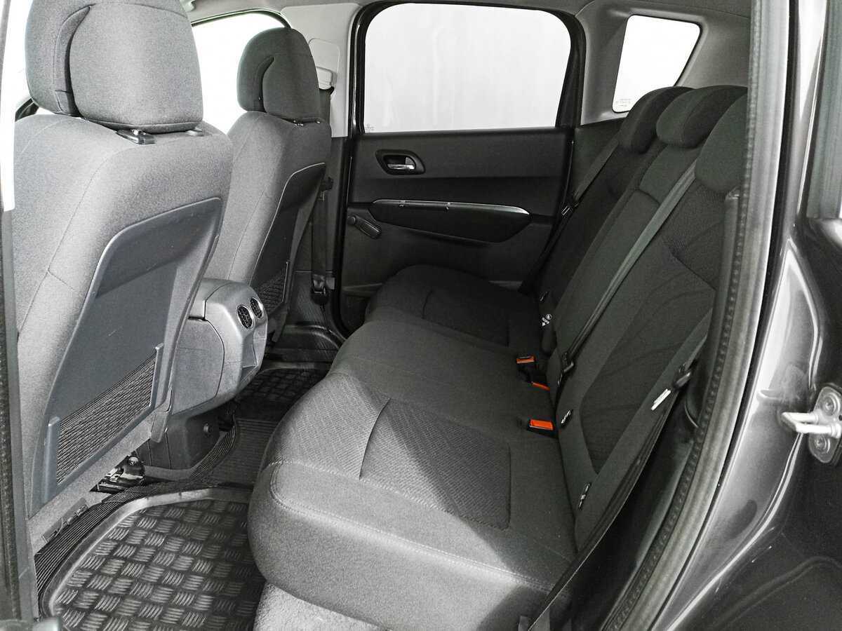 Peugeot 3008 2012 года с пробегом. Фото: #8