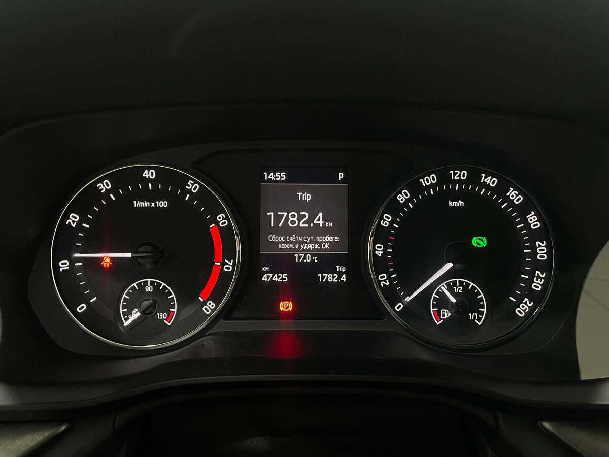 Skoda Octavia 2021 года с пробегом. Фото: #3