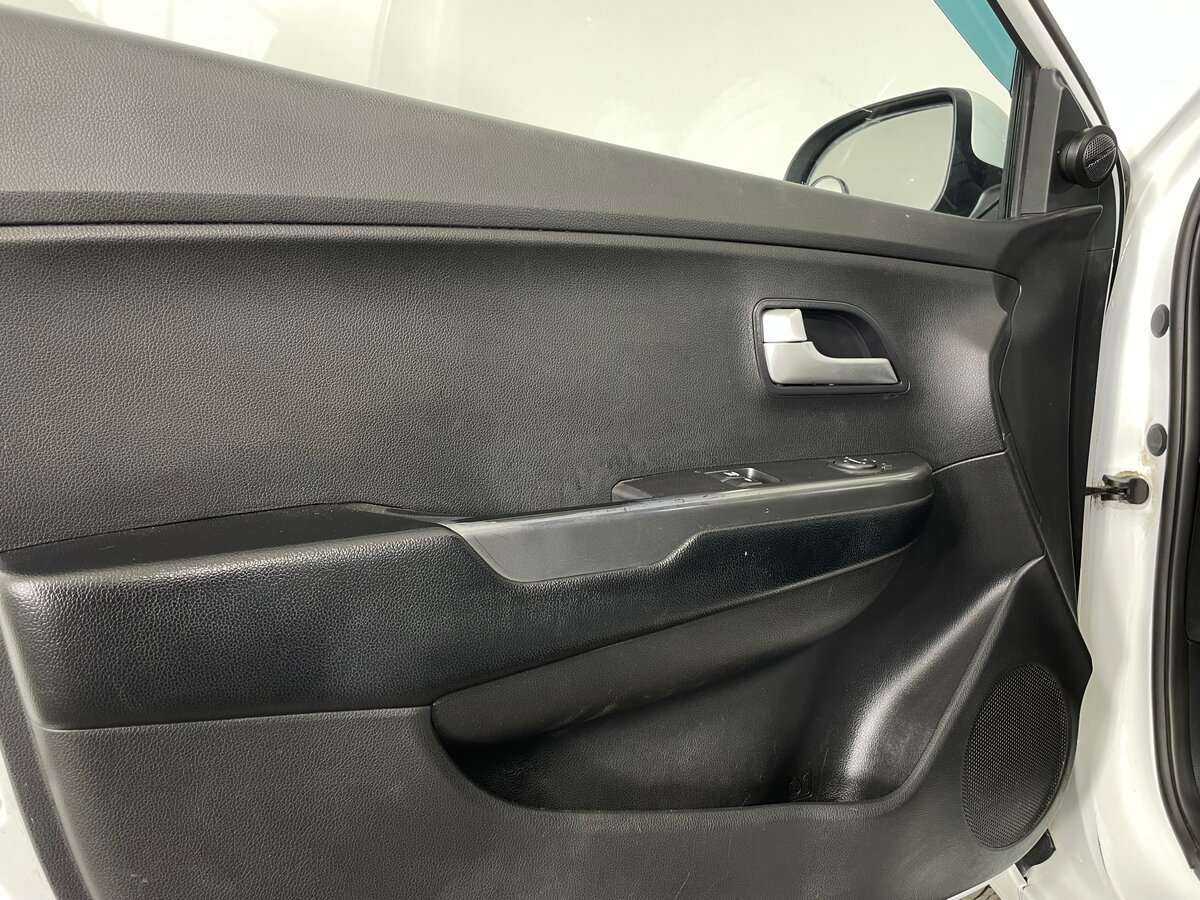 Kia Rio 2015 года с пробегом. Фото: #18