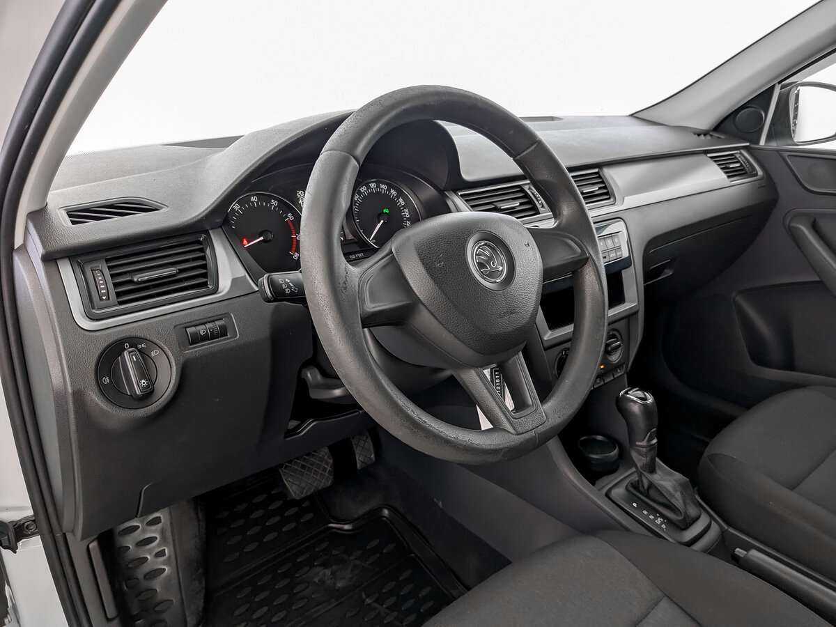 Skoda Rapid 2017 года с пробегом. Фото: #14