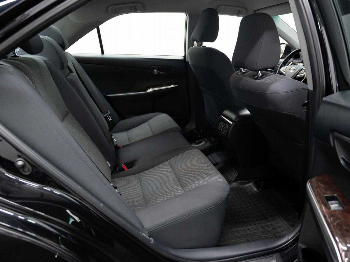 Toyota Camry 2016 года с пробегом. Фото: #9