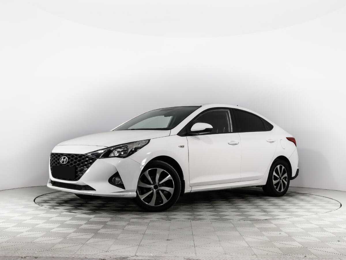 Hyundai Solaris 2021 года с пробегом. Посмотреть фото