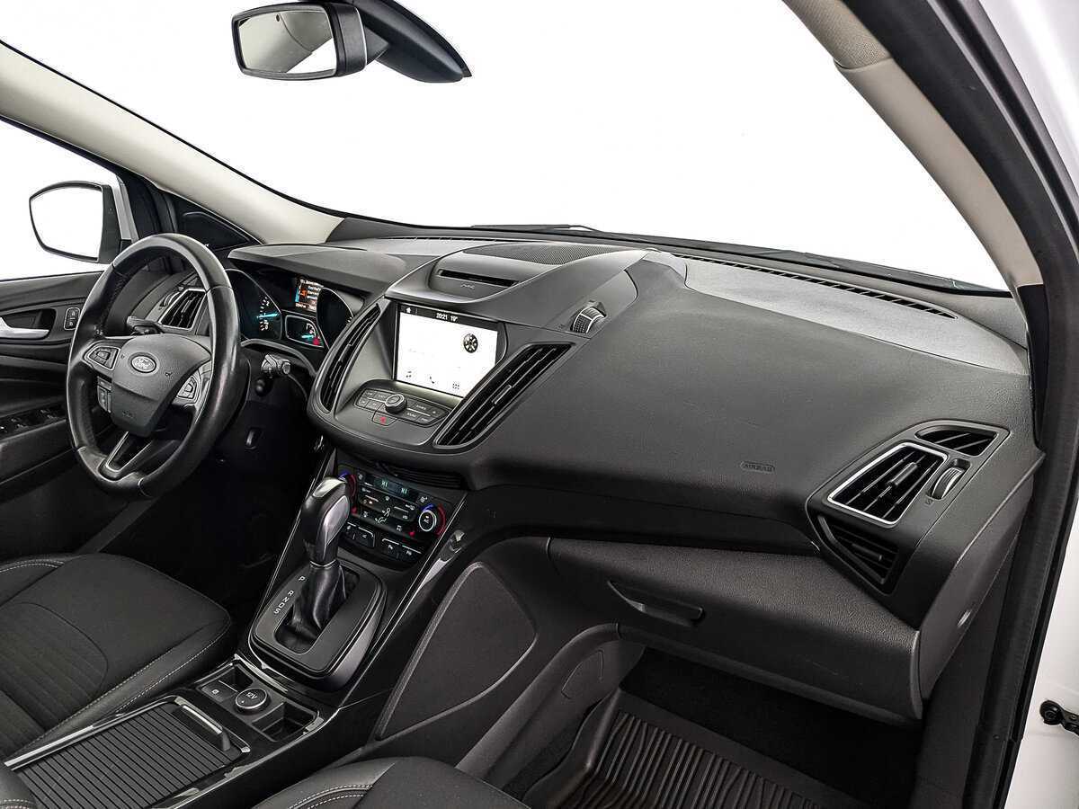 Ford Kuga 2018 года с пробегом. Фото: #12