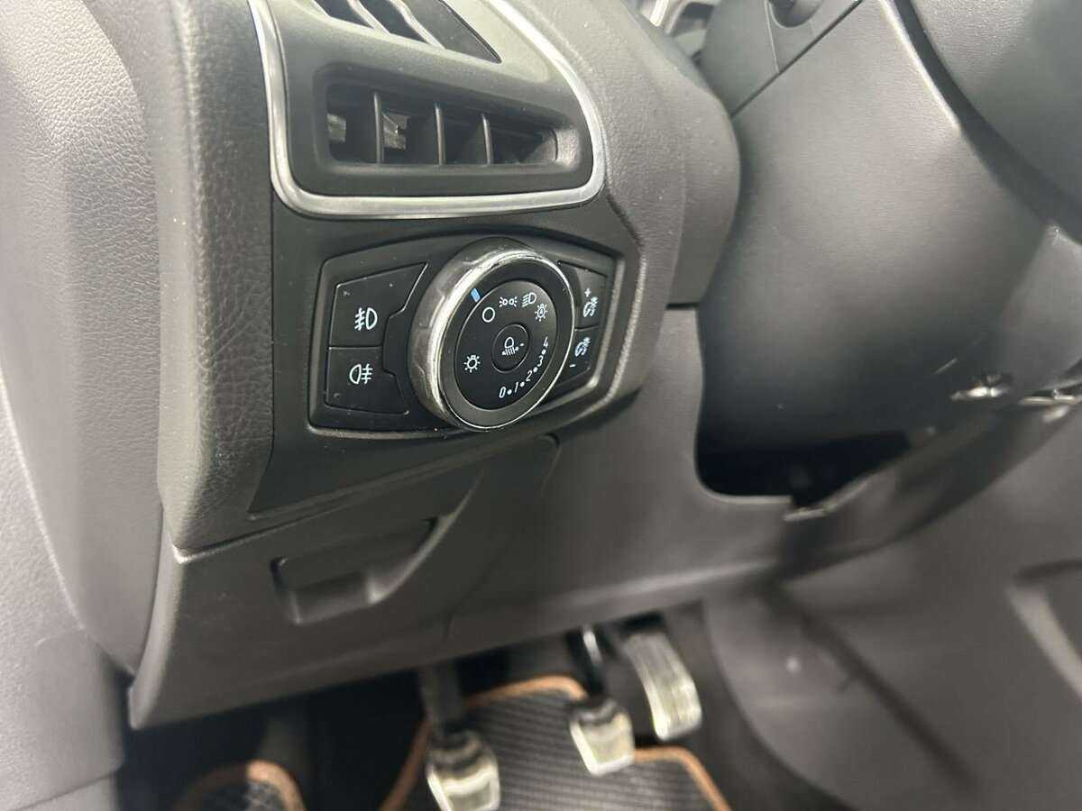 Ford Focus 2013 года с пробегом. Фото: #8