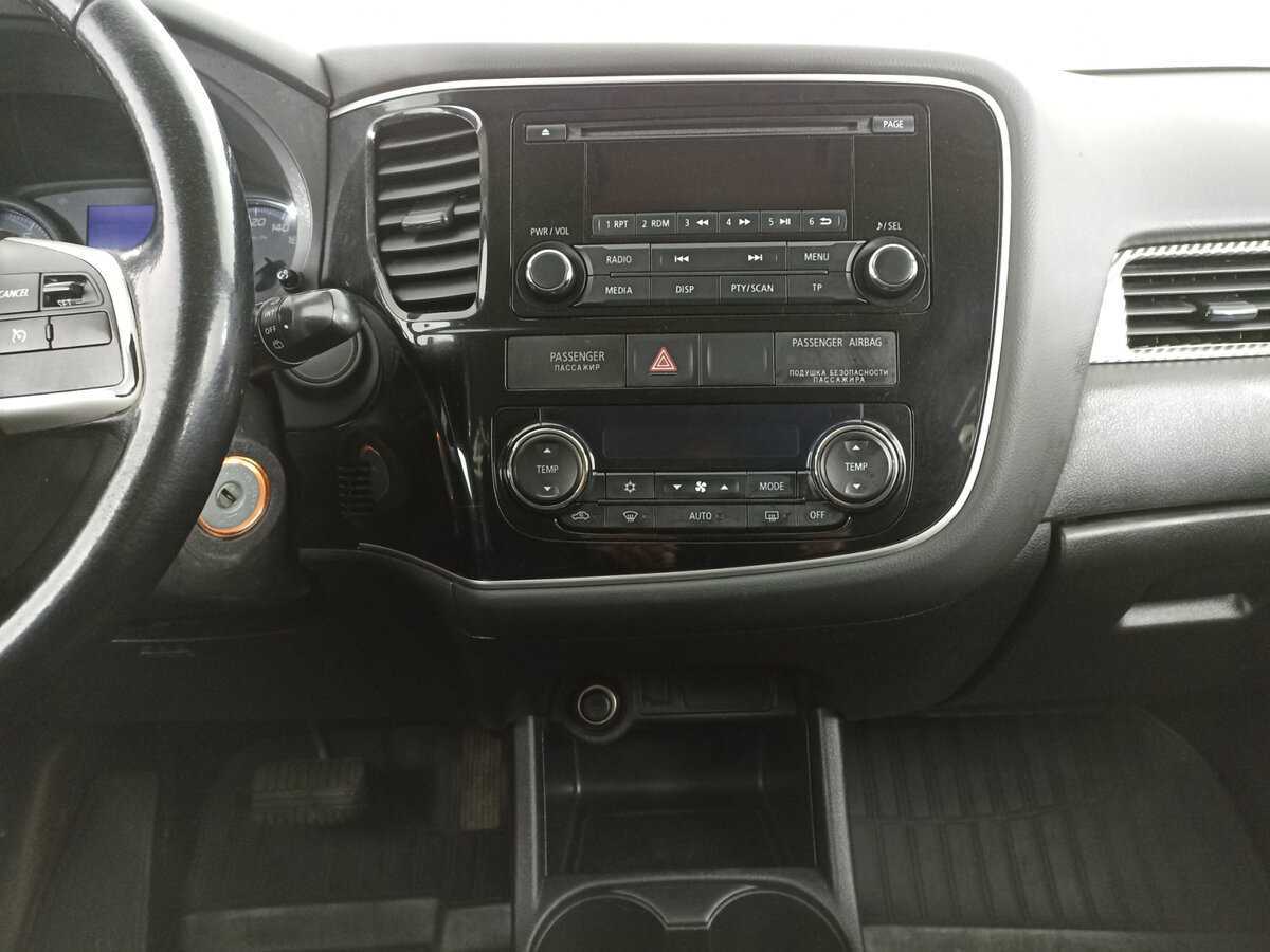 Mitsubishi Outlander 2014 года с пробегом. Фото: #12