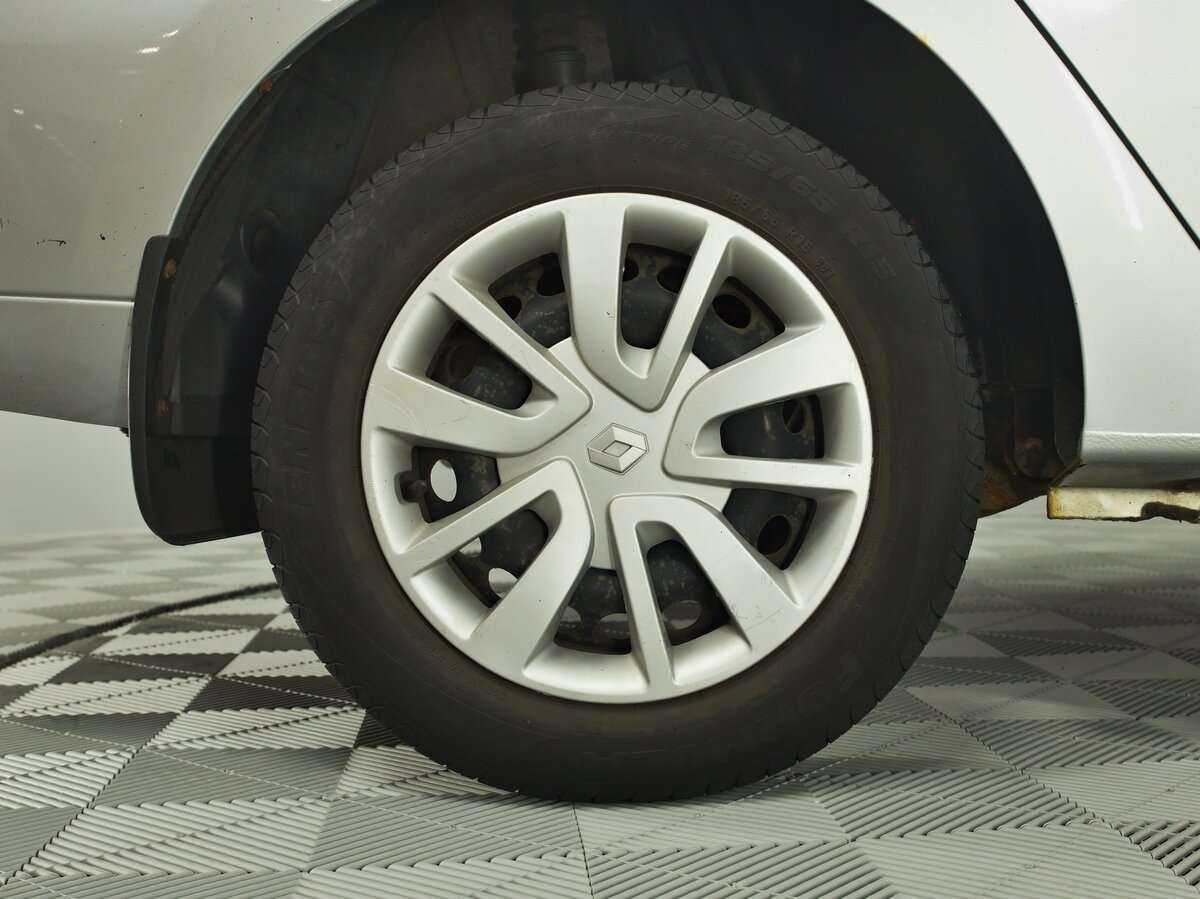 Renault Logan 2015 года с пробегом. Фото: #18