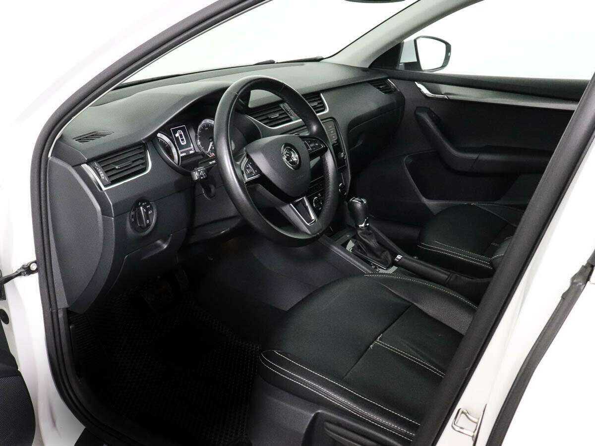 Skoda Octavia 2020 года с пробегом. Фото: #6