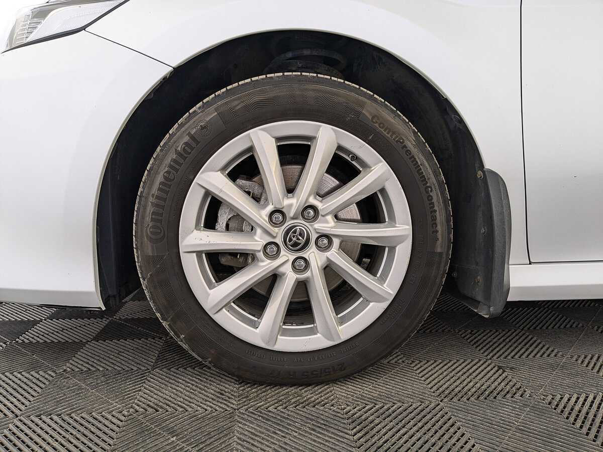 Toyota Camry 2021 года с пробегом. Фото: #11